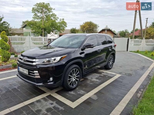 Toyota Highlander 2019