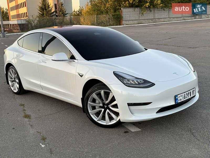Tesla Model 3 2017