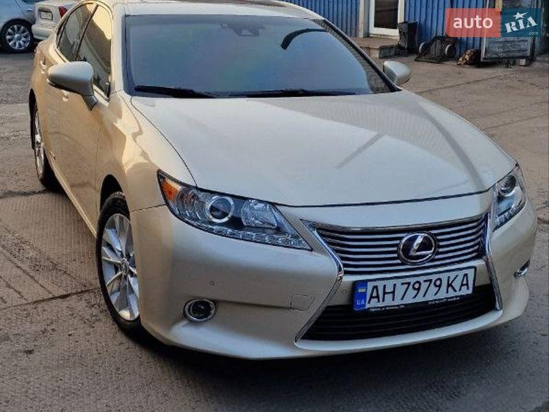 Lexus ES 2015