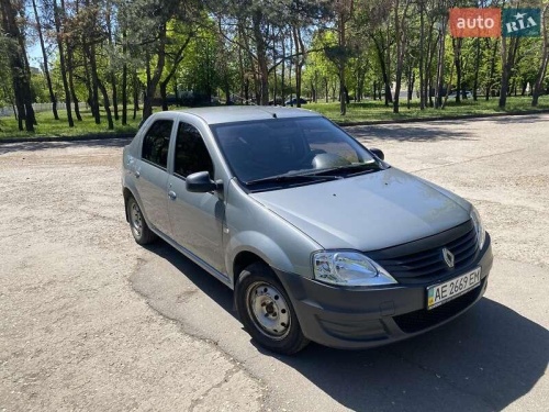 Renault Logan 2011