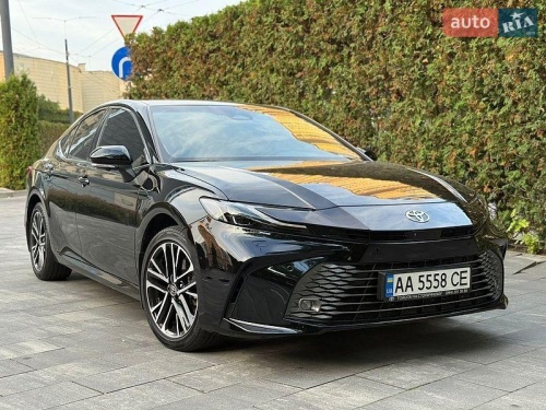 Toyota Camry 2024