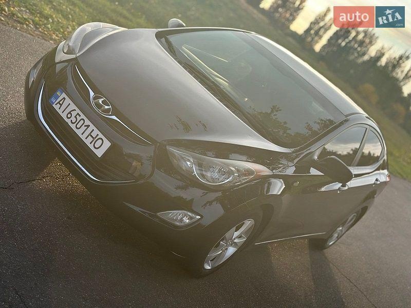 Hyundai Elantra 2011