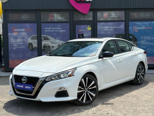 Nissan Altima 2021