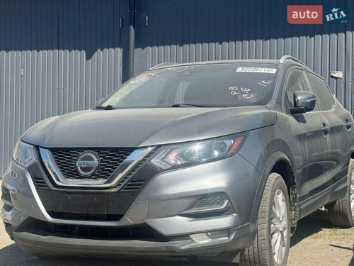 Nissan Rogue Sport 2021