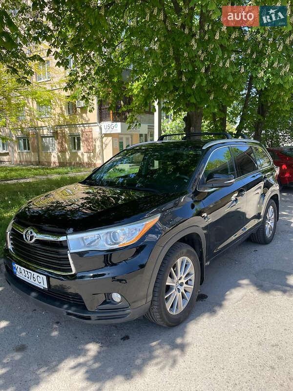 Toyota Highlander 2016