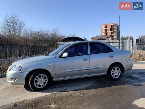 Nissan Almera 2008