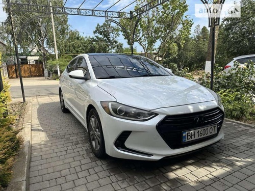 Hyundai Elantra 2018