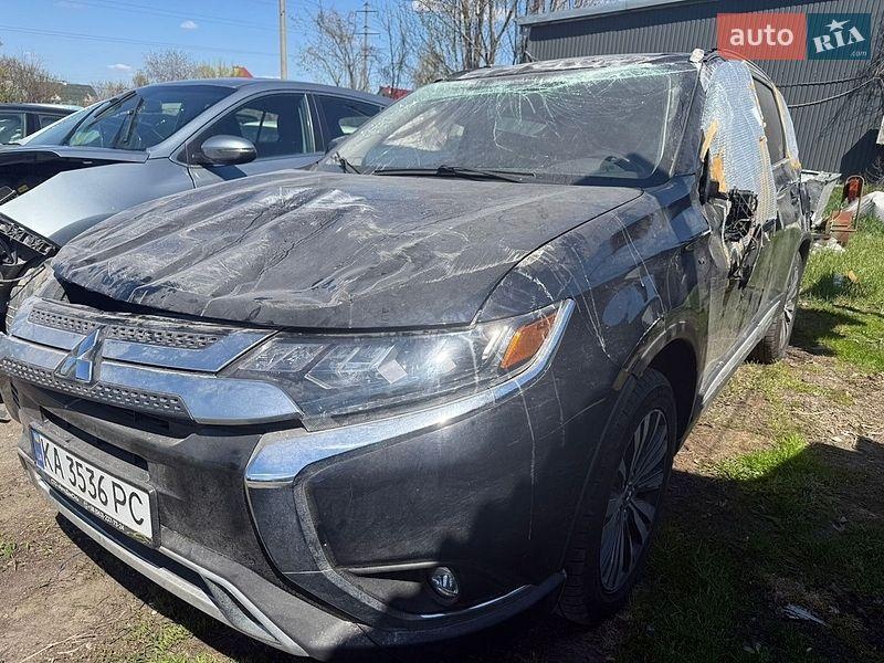 Mitsubishi Outlander 2019