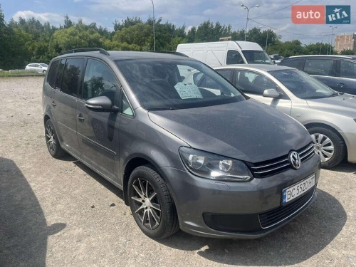 Volkswagen Touran 2011