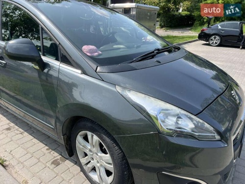 Peugeot 5008 2016