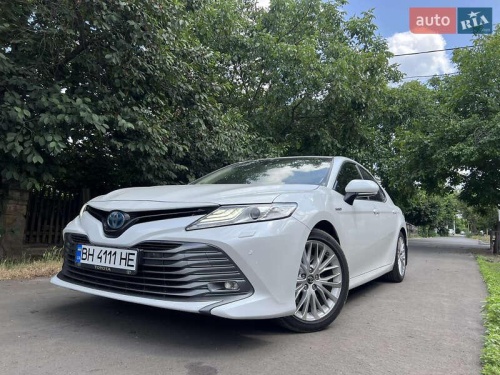 Toyota Camry 2019