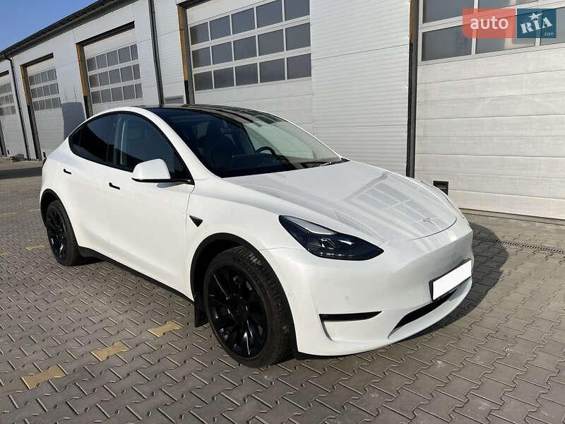Tesla Model Y 2022