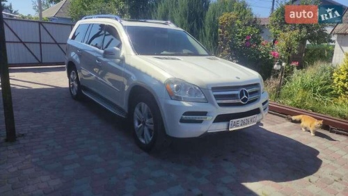 Mercedes-Benz GL-Class 2011