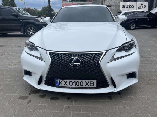 Lexus IS 2016