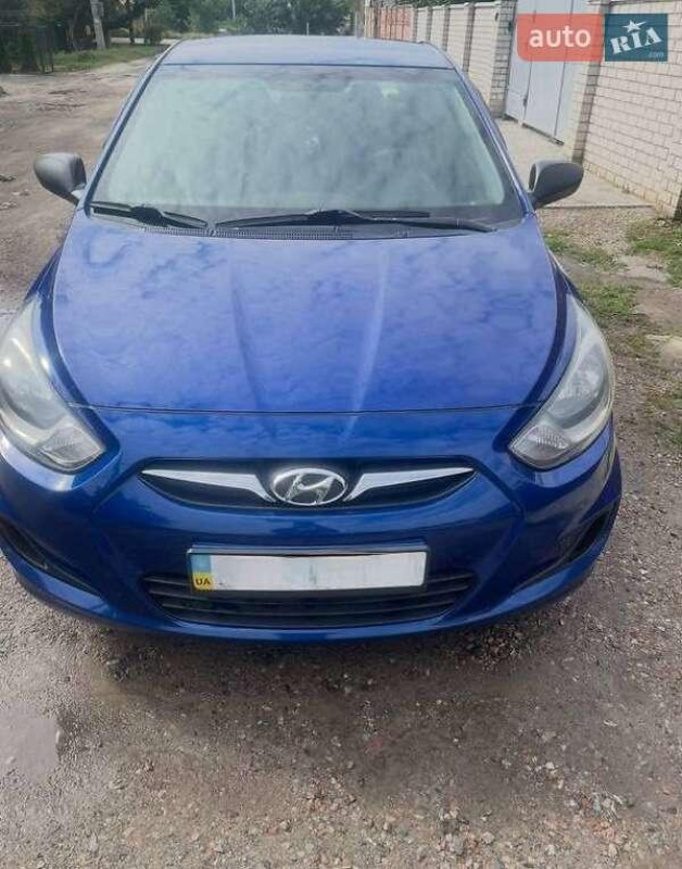 Hyundai Accent 2012