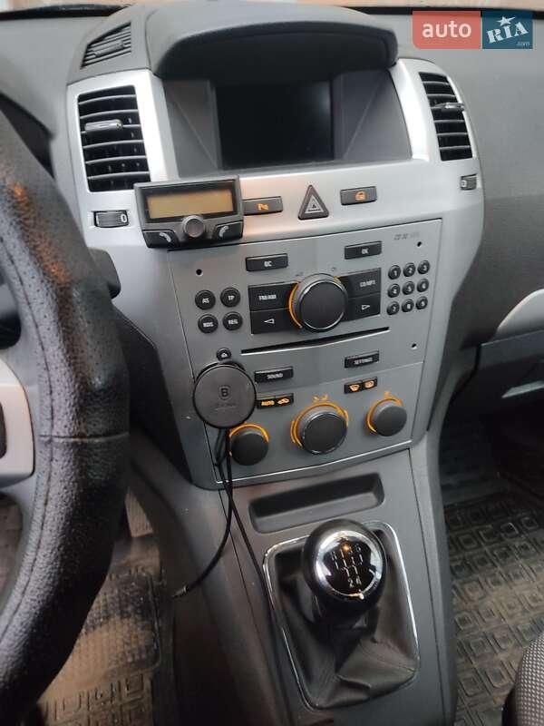 Opel Zafira 2009