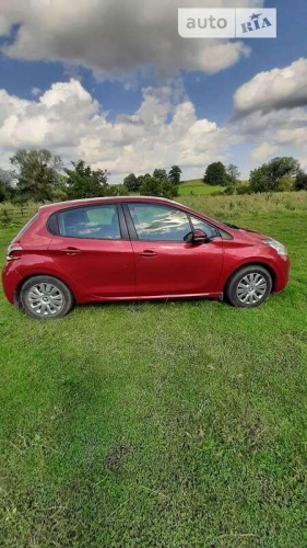 Peugeot 208 2013