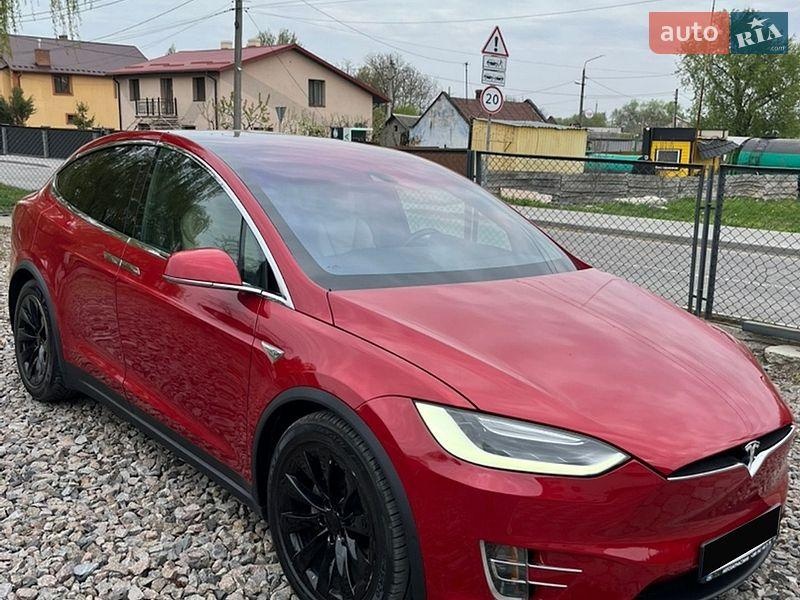 Tesla Model X 2016