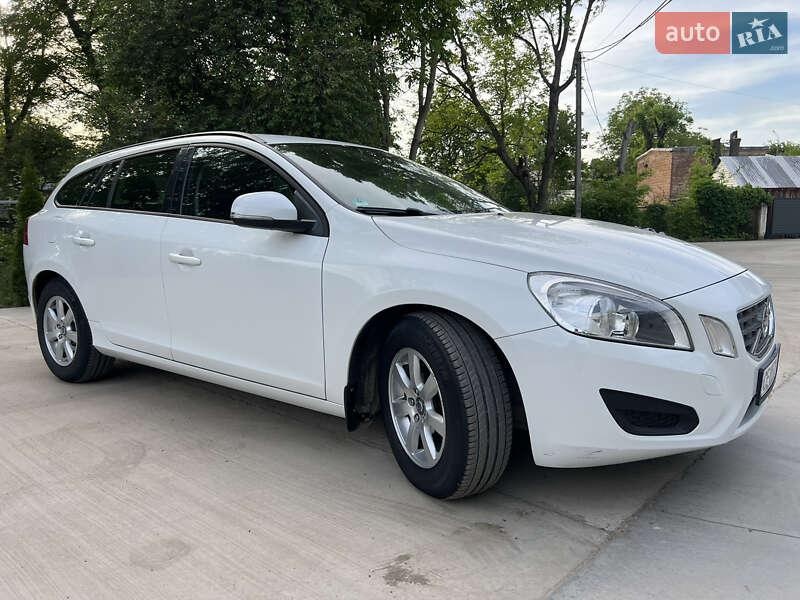 Volvo V60 2011