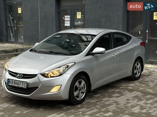 Hyundai Elantra 2011