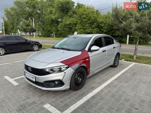 Fiat Tipo 2021
