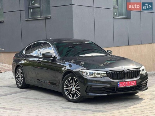 BMW 5 Series 2019