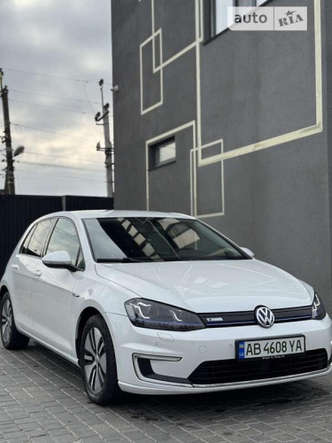 Volkswagen e-Golf 2016