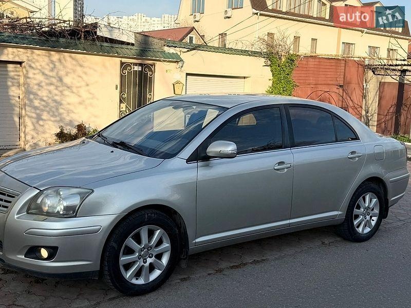 Toyota Avensis 2008