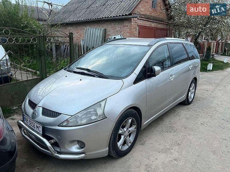 Mitsubishi Grandis 2008