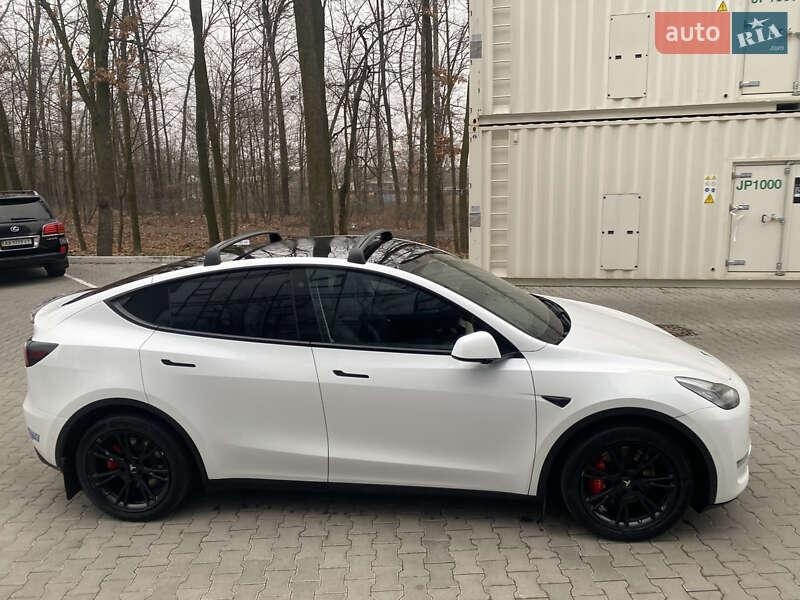 Tesla Model Y 2021