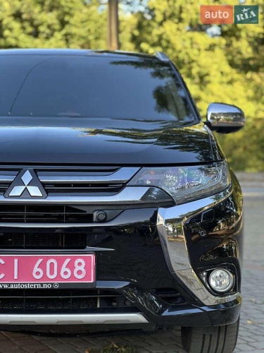 Mitsubishi Outlander 2015