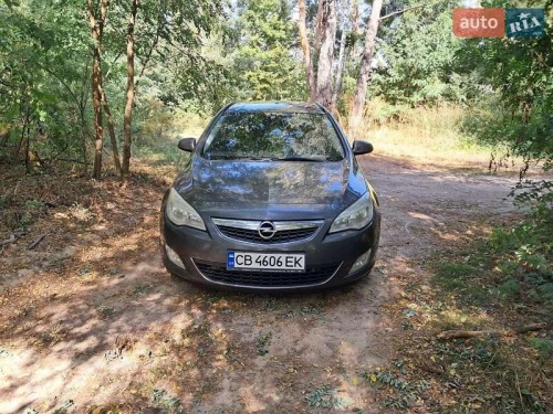 Opel Astra 2011
