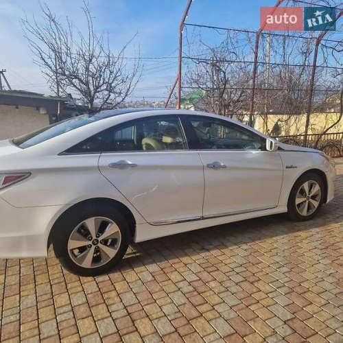 Hyundai Sonata 2012