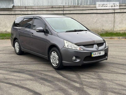 Mitsubishi Grandis 2008