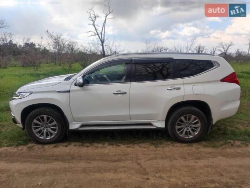 Mitsubishi Pajero Sport 2017