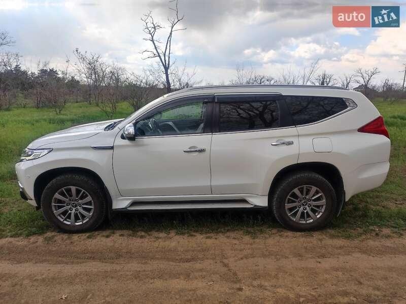 Mitsubishi Pajero Sport 2017