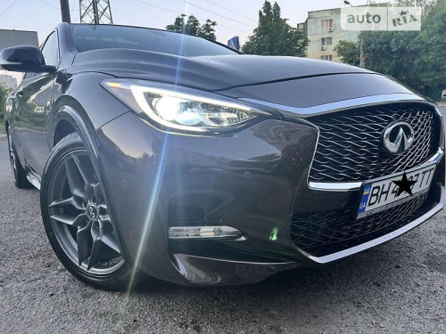 Infiniti QX30 2016