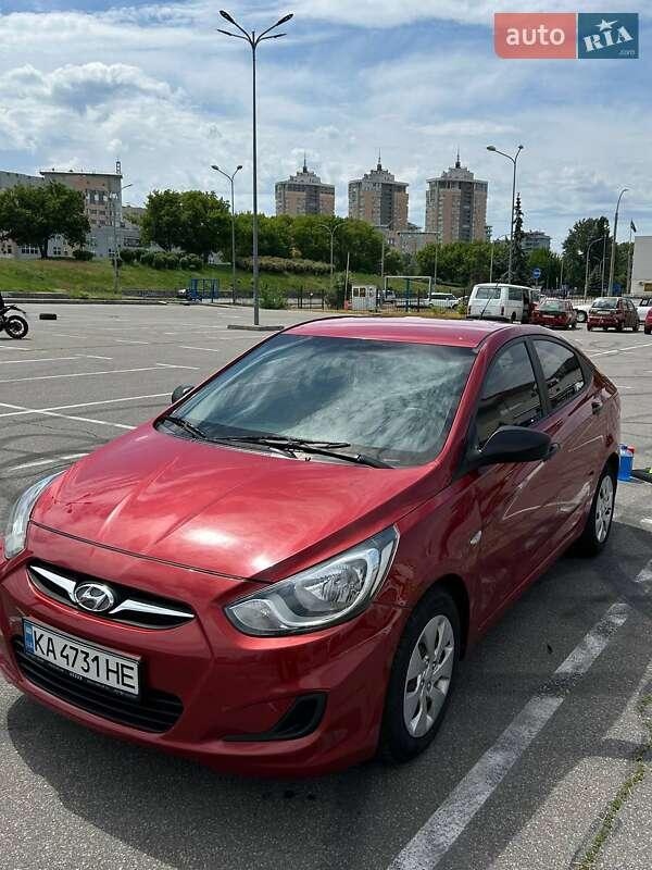 Hyundai Accent 2014