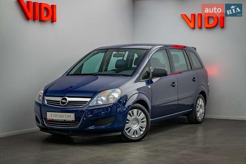 Opel Zafira 2011