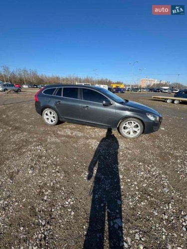 Volvo V60 2011