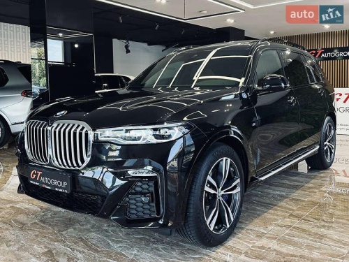 BMW X7 2021