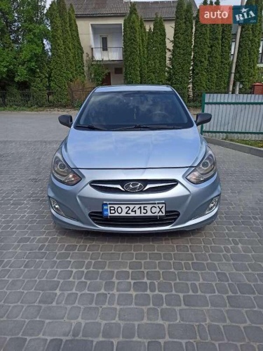 Hyundai Accent 2011