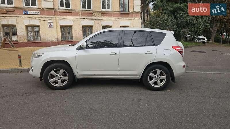 Toyota RAV4 2012