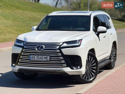 Lexus LX 2022