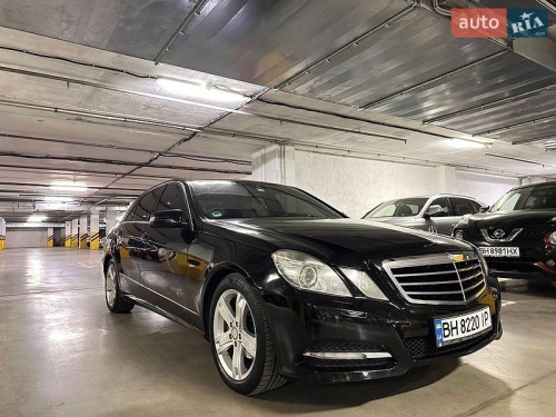 Mercedes-Benz E-Class 2011