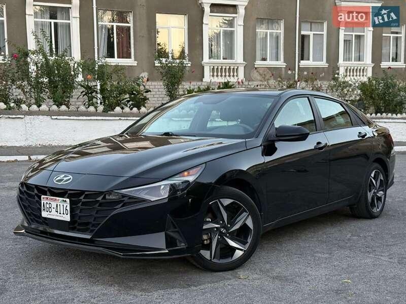 Hyundai Elantra 2023