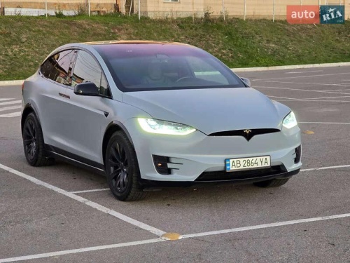 Tesla Model X 2018