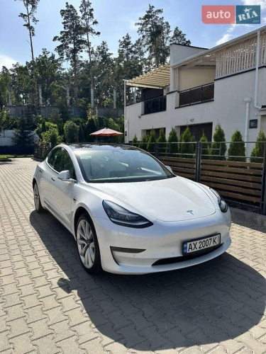Tesla Model 3 2019