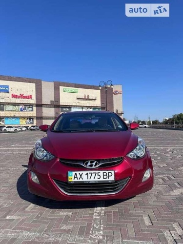 Hyundai Elantra 2011