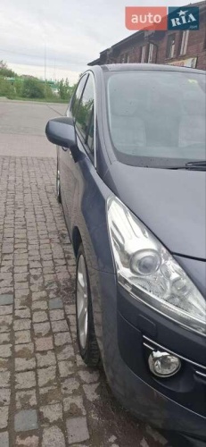 Peugeot 3008 2011